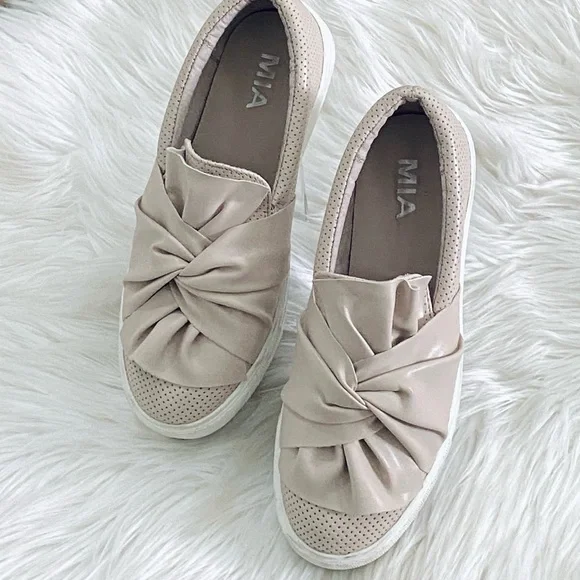 MIA slip on shoes - Picture 3 of 7